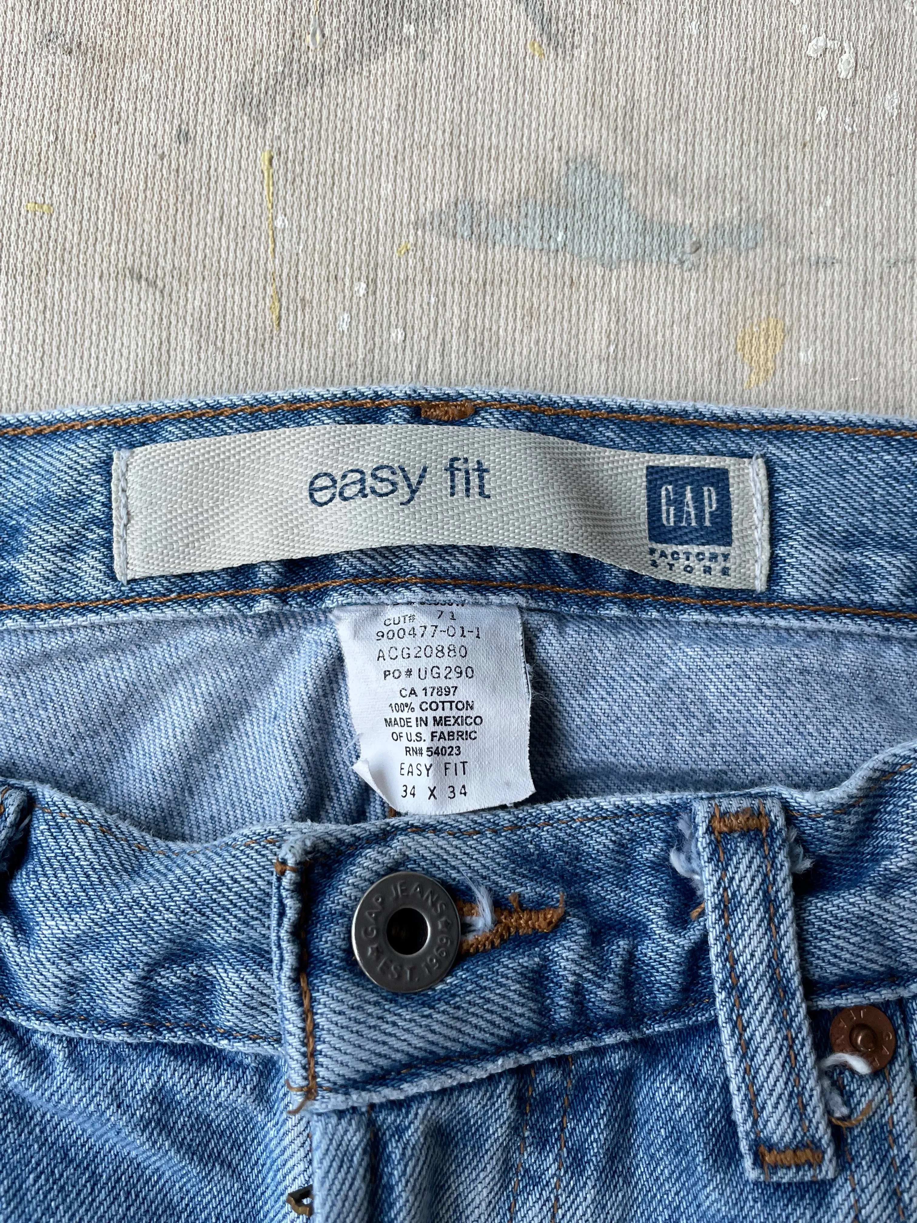 GAP Light Wash Blue Jeans—[33X34]