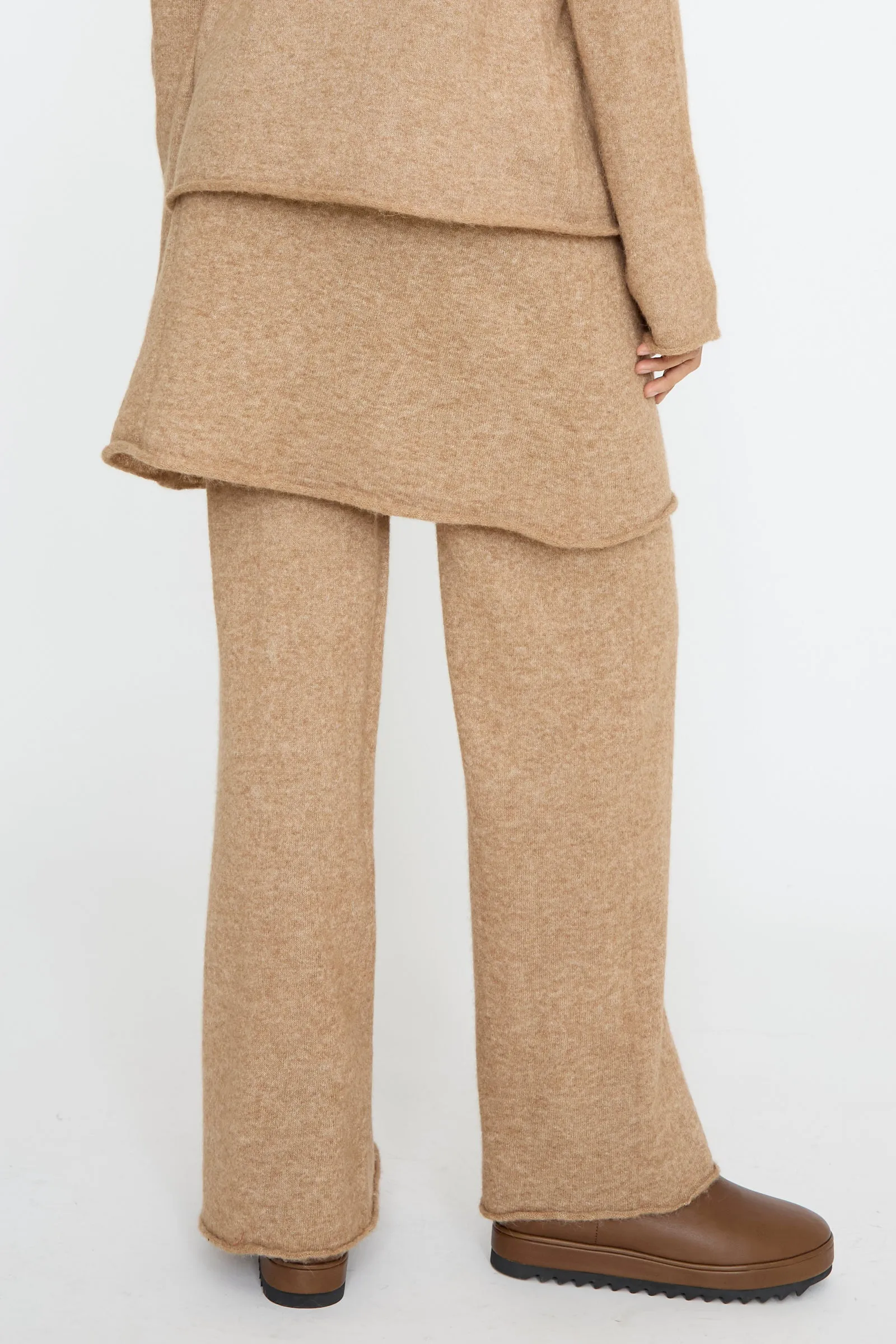 Layer Pants in Camel