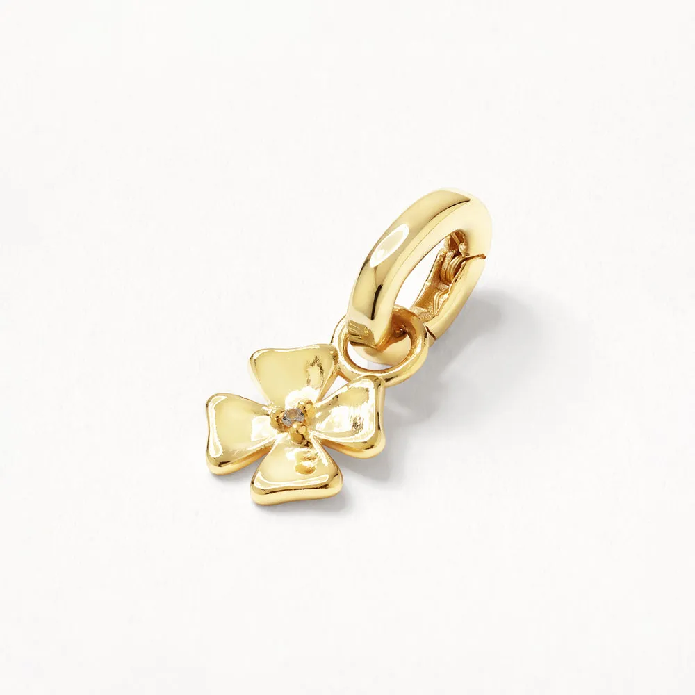 Lucky Clover Charm Pendant in Gold