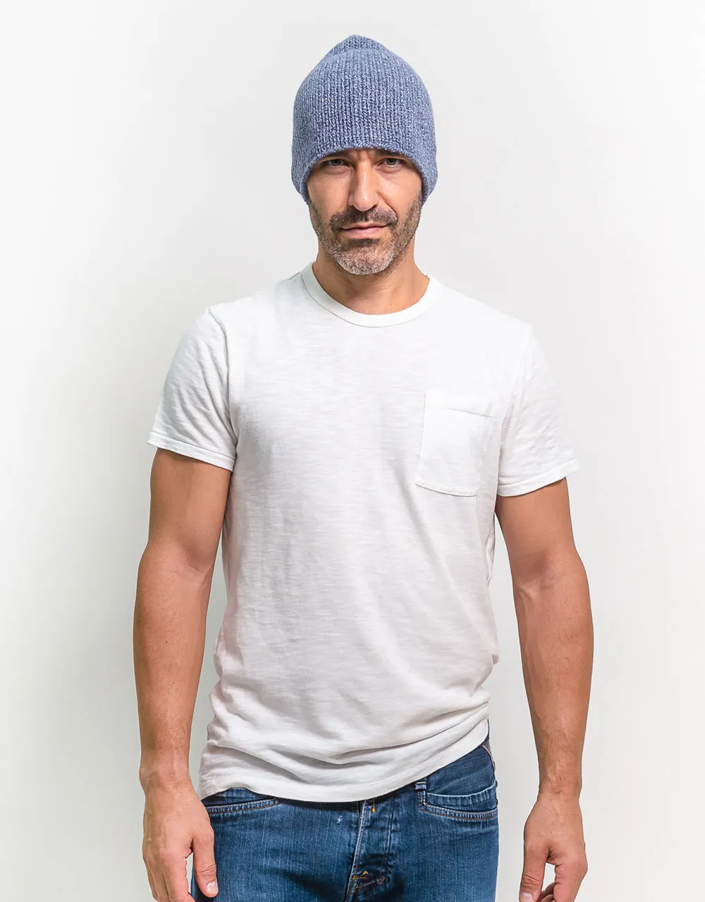The Short Tube Cashmere Beanie in Aspen